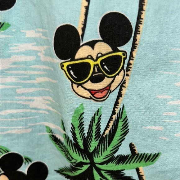 Surfโs ๐๐ปโโ๏ธโ๐ ๐ ๐ด Mickey Aloha ๐บ Shirt ๐ ๐ฏ Cotton for Comfort - Picture 7 of 17